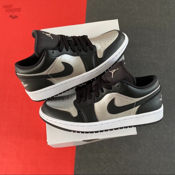 Womenβs Air Jordan 1 Low Silver Toe π